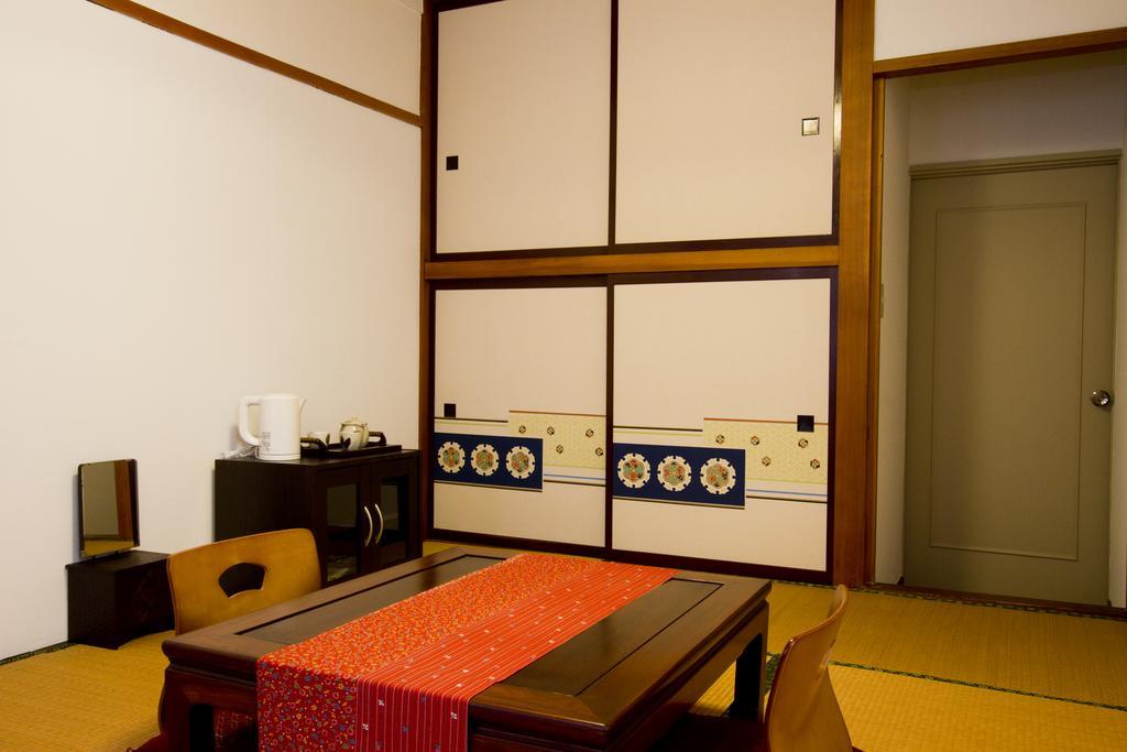 Guesthouse Fujinokura Kawaguchiko Ekimaeten Fujikawaguchiko Eksteriør bilde